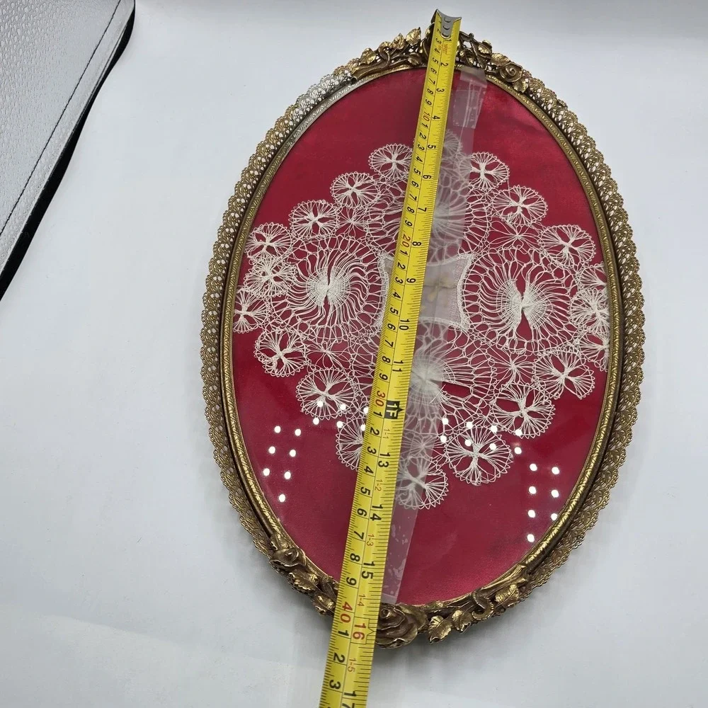 Vintage Metal Glass‎ Tray With Glass Top Chrocheted 1907 Tatting Doily